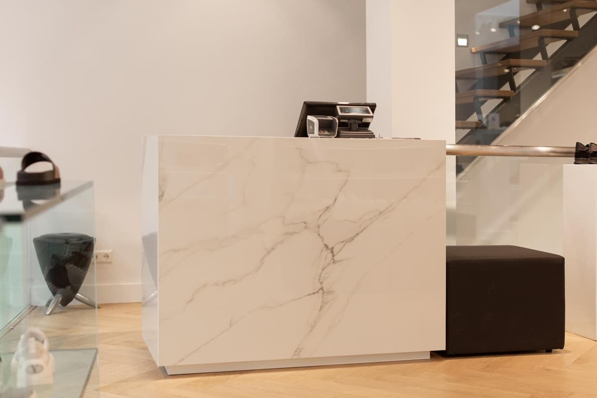 DERODELOPER - Wall shelving