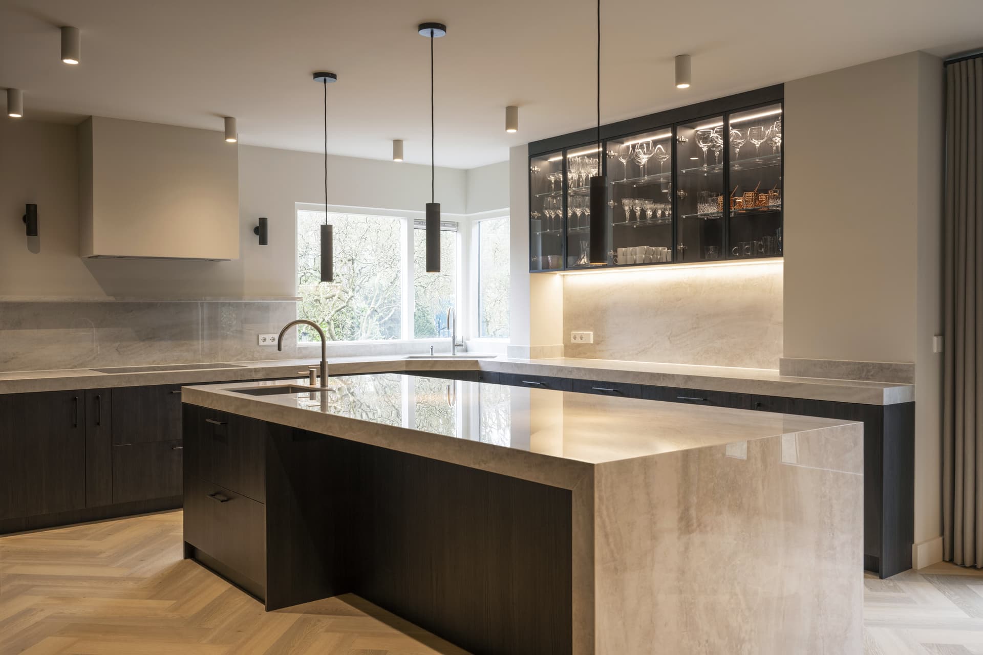 Cassandra Aerdenhout - Interior view 7