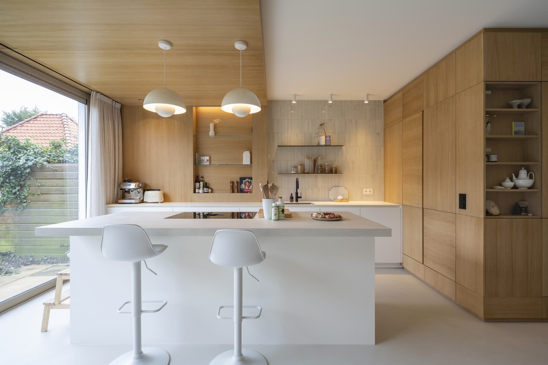 Thijs Overveen - Interior view 3