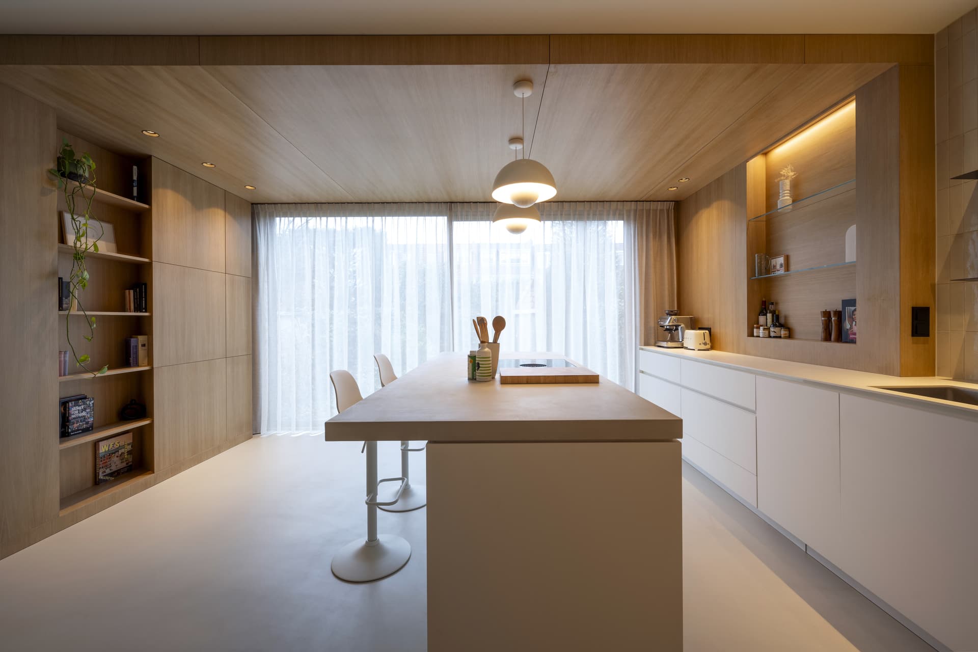Thijs Overveen - Interior view 14