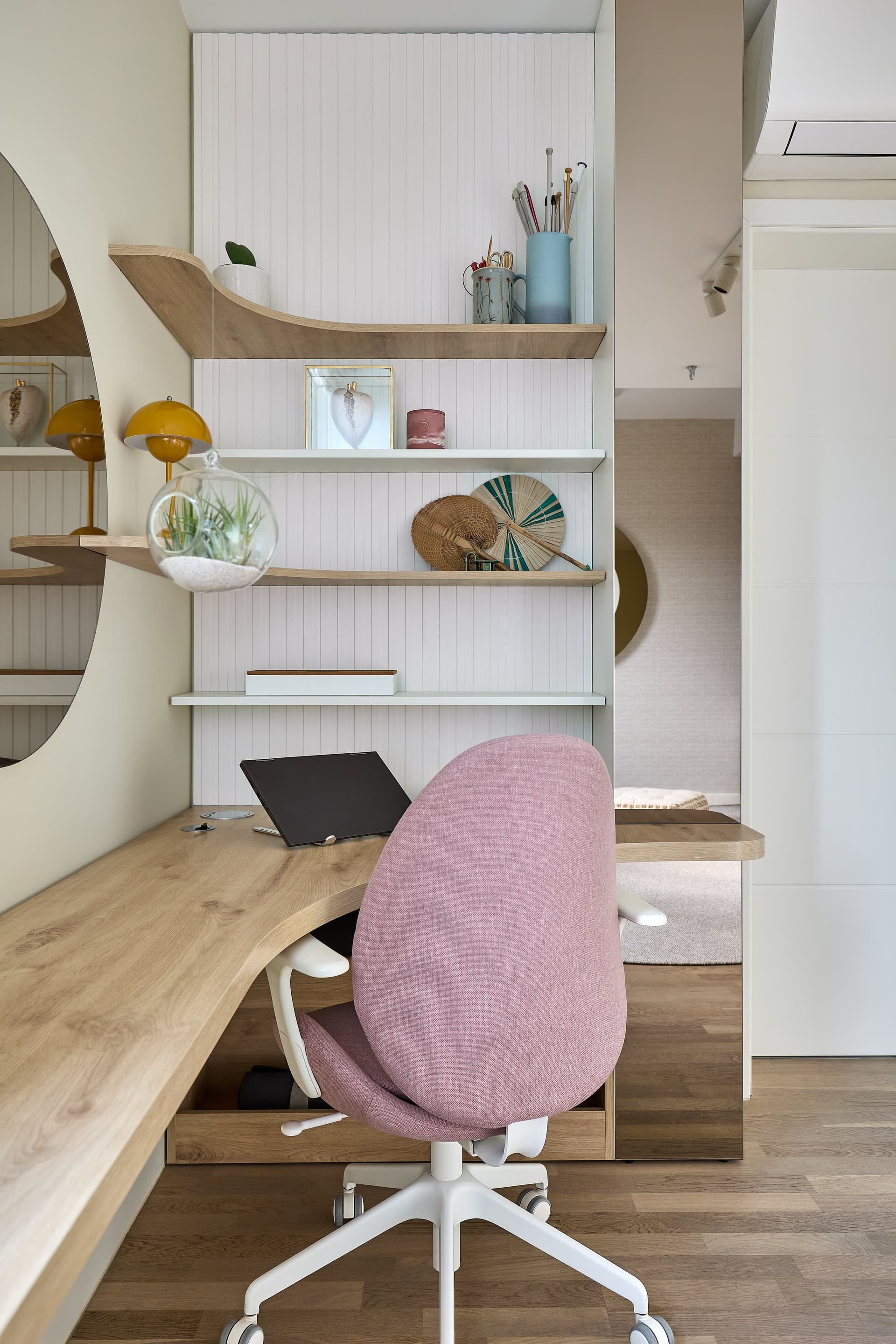 Yoga and Office - Interior view 9