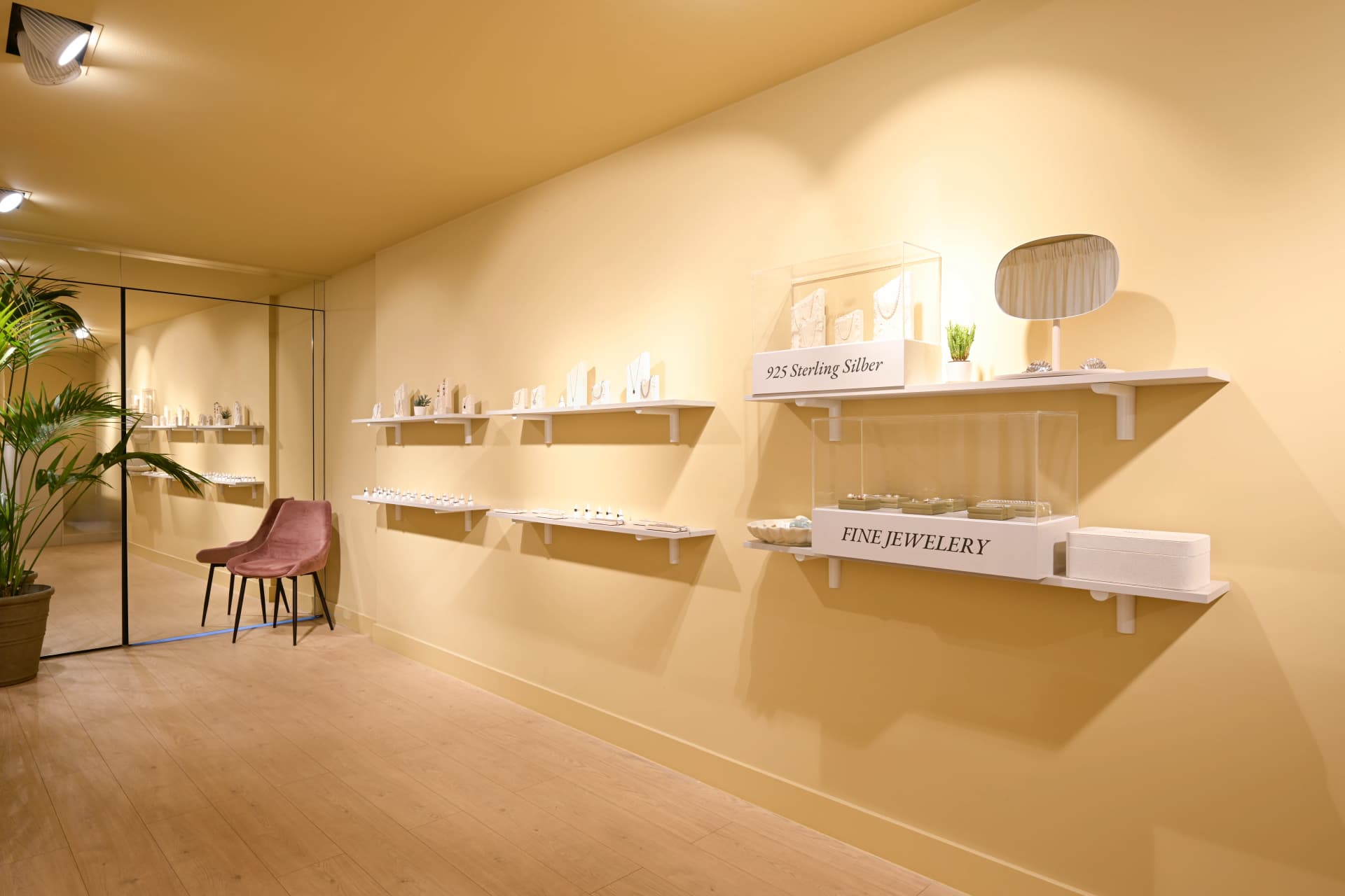 PURELEI store — _EWP7399