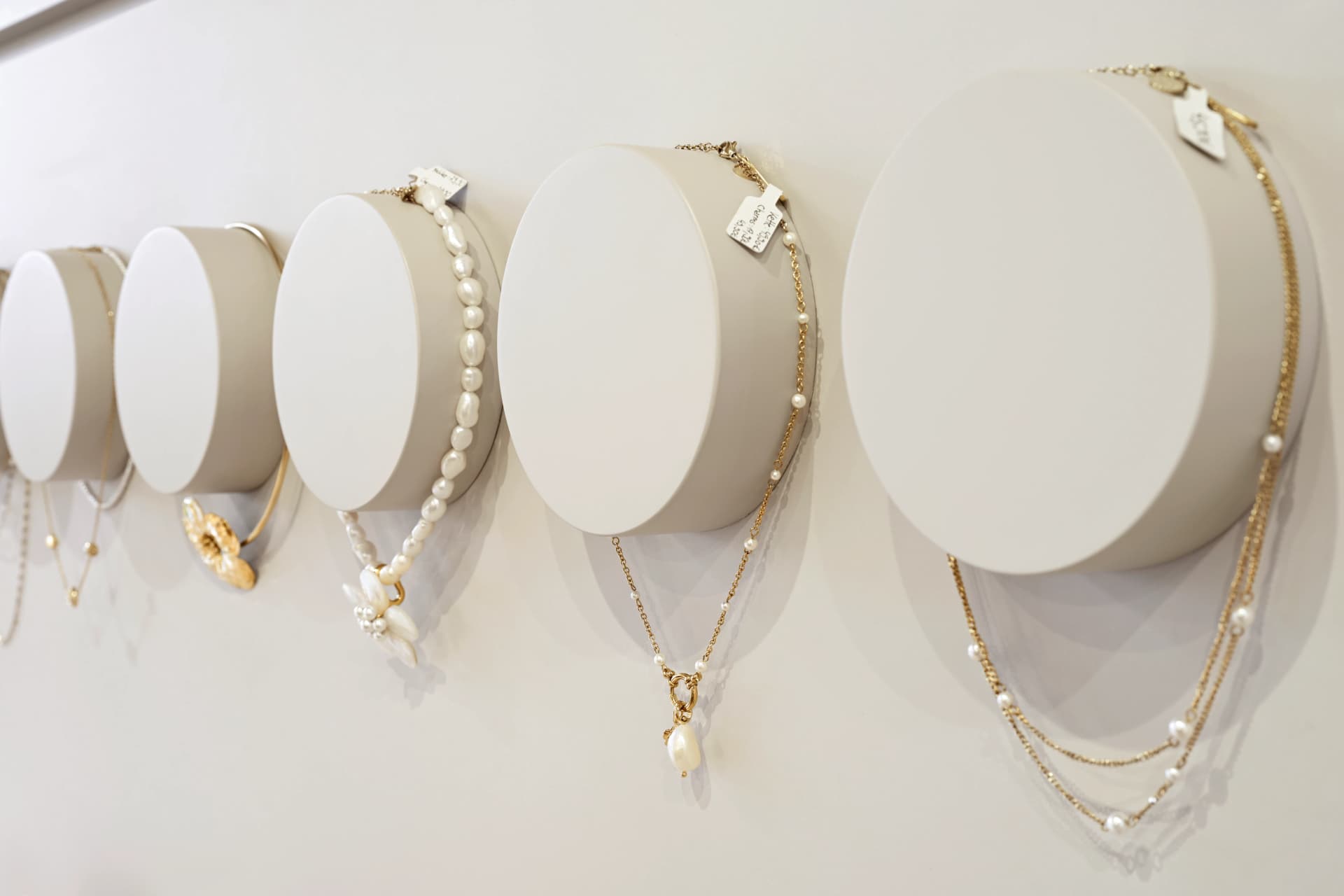 PURELEI store — _EWP7455