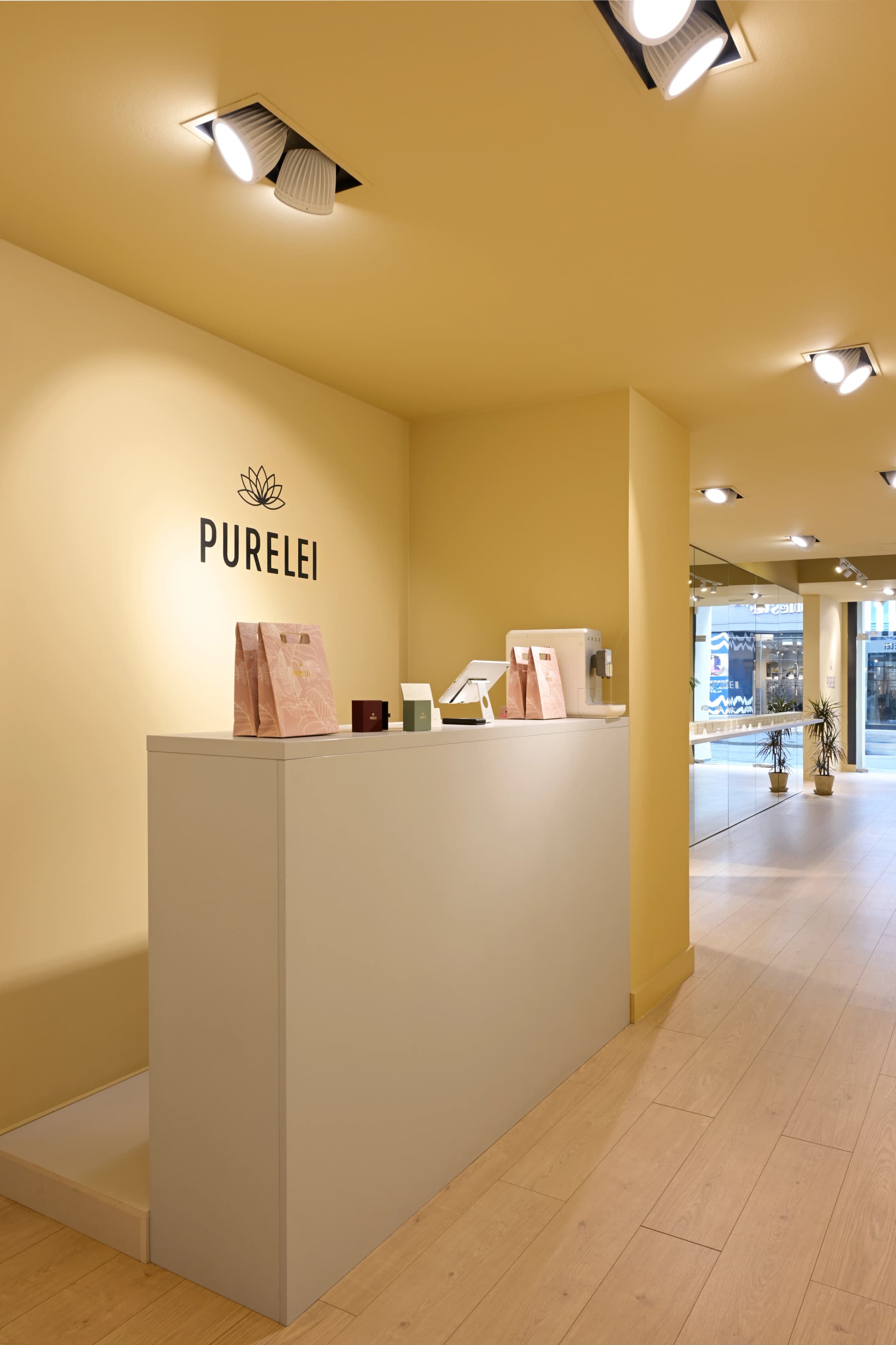 PURELEI store — _EWP7515