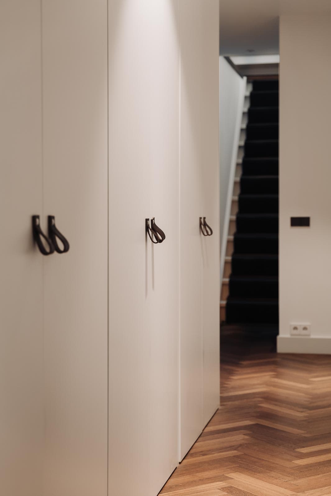Susan and Cyril Apartment - Interior view 43