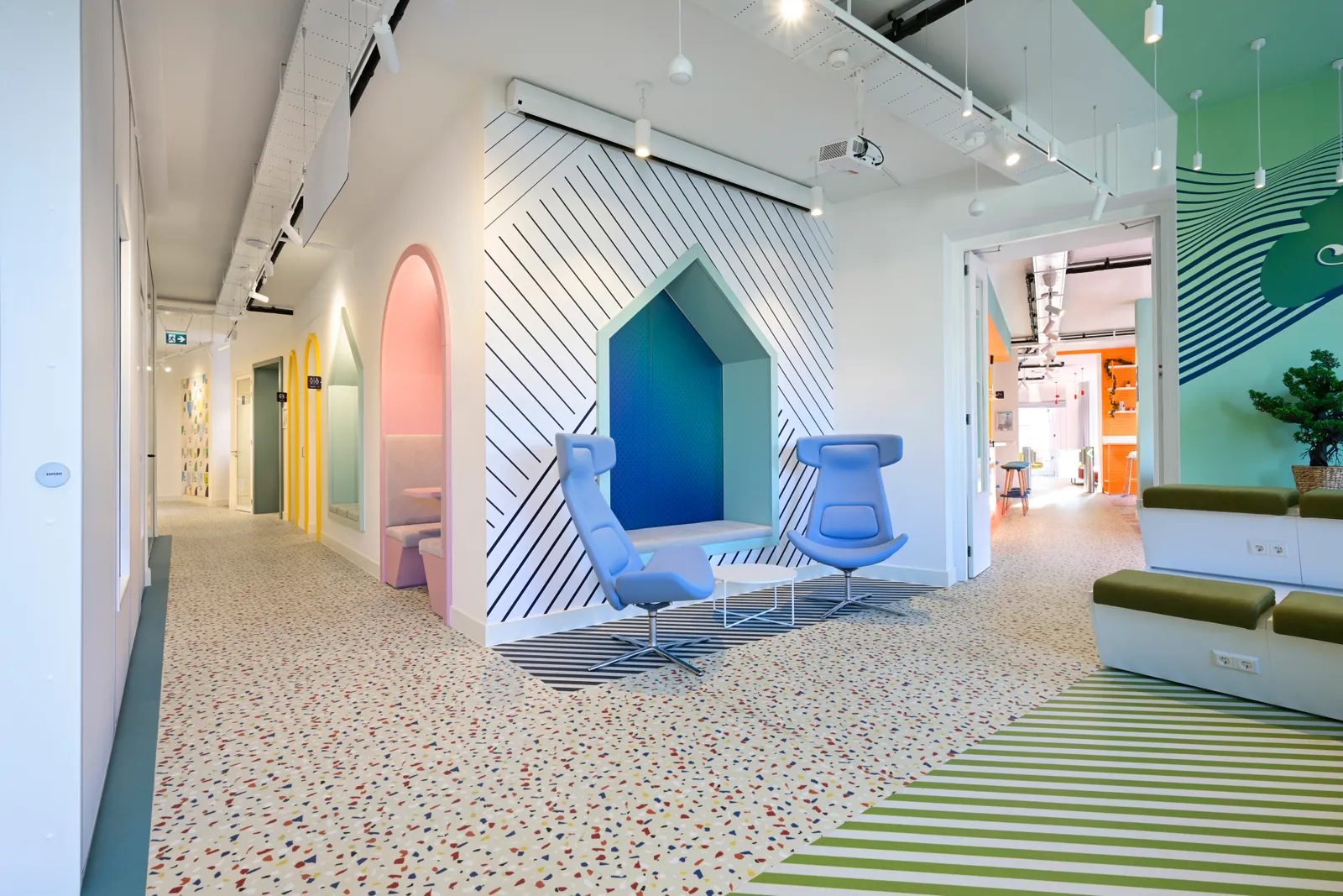 Unusual Spaces completed Utrecht workplace interior view 7