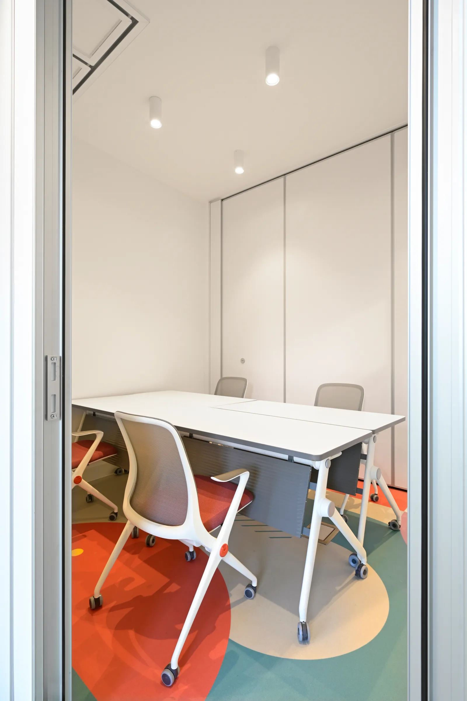 Unusual Spaces completed Utrecht workplace interior view 31