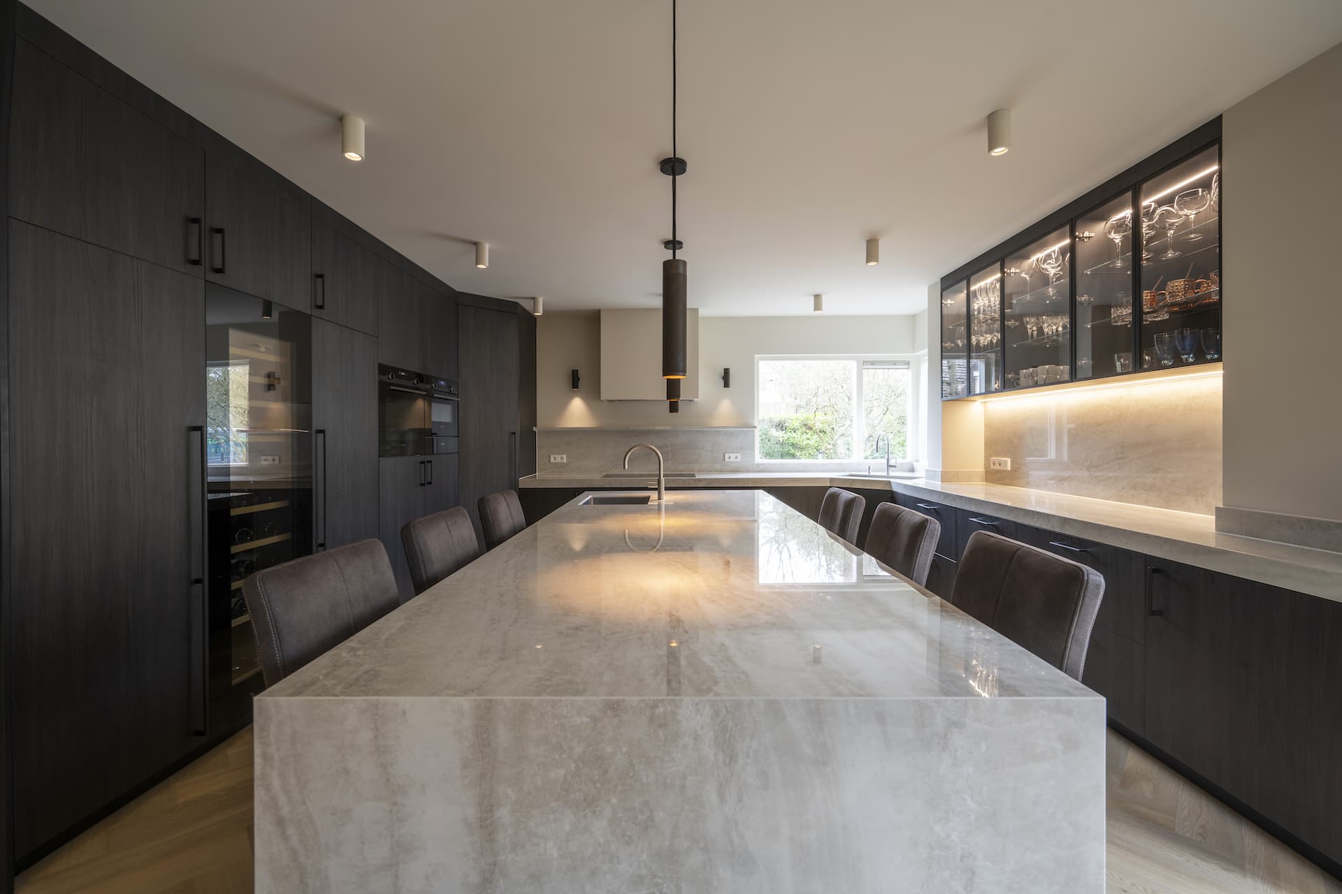 Cassandra Aerdenhout Custom Furniture